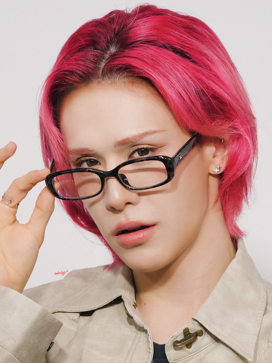 redrubyj_'s tweet image. 251122

#우무티 #WUMUTI
#엑스러브 #XLOV