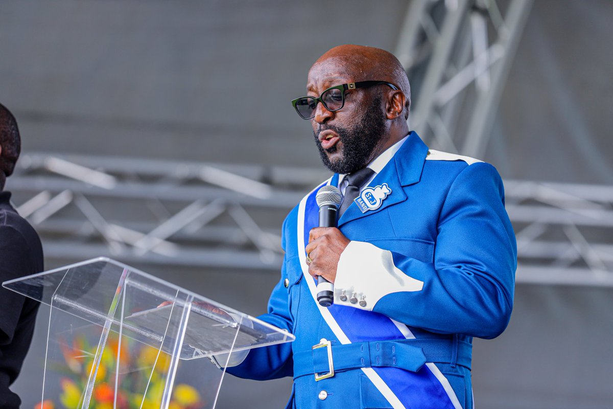 Dotransport's tweet image. SANTACO NATIONAL PRAYER DAY

 [IN PICTURES]

Deputy Minister of Transport, Mkhuleko Hlengwa delivering a keynote address at the Annual Prayer Day Against Gender Based Violence, Taxi Violence, Drug Abuse, and Road Crashes in Polokwane

@TrafficRTMC