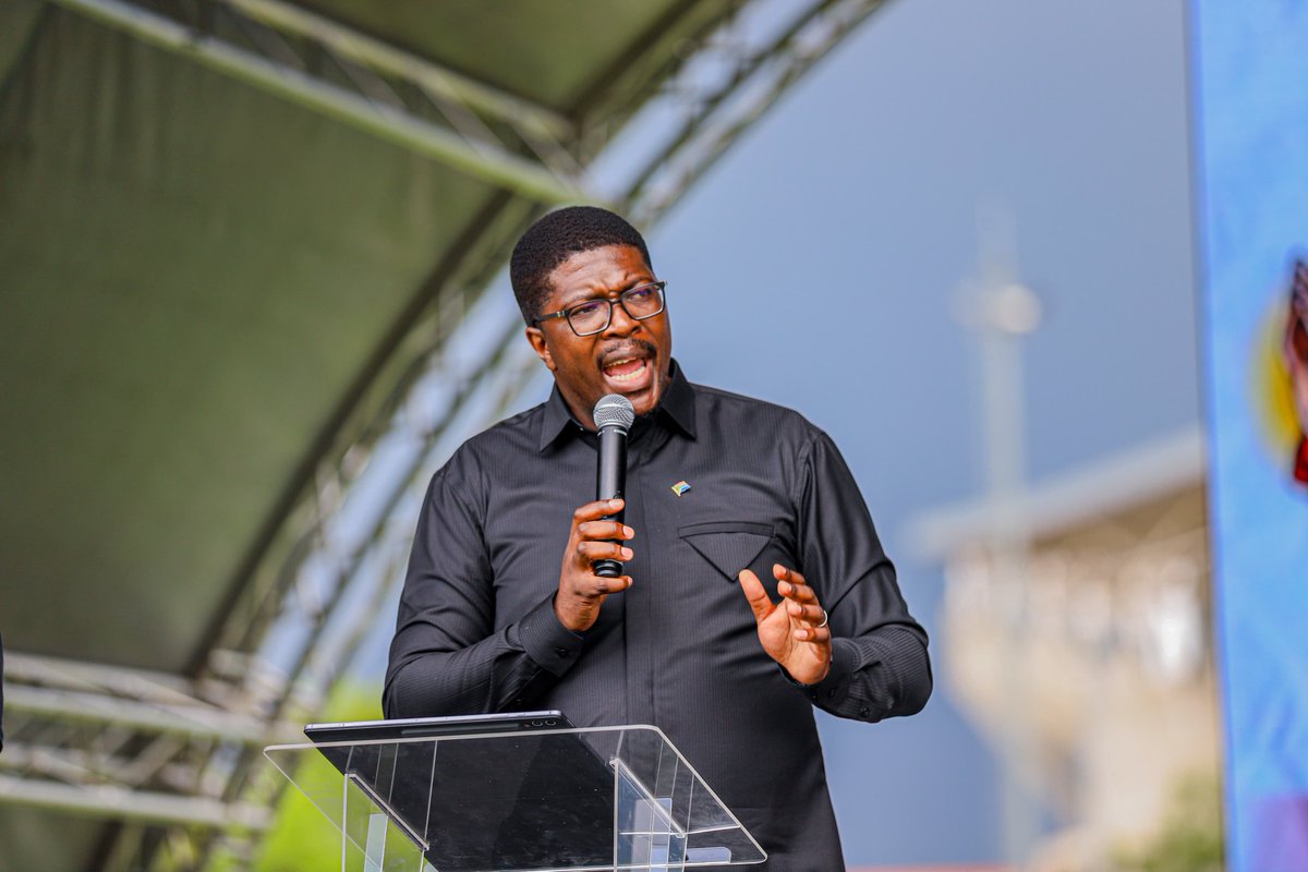 Dotransport's tweet image. SANTACO NATIONAL PRAYER DAY

 [IN PICTURES]

Deputy Minister of Transport, Mkhuleko Hlengwa delivering a keynote address at the Annual Prayer Day Against Gender Based Violence, Taxi Violence, Drug Abuse, and Road Crashes in Polokwane

@TrafficRTMC