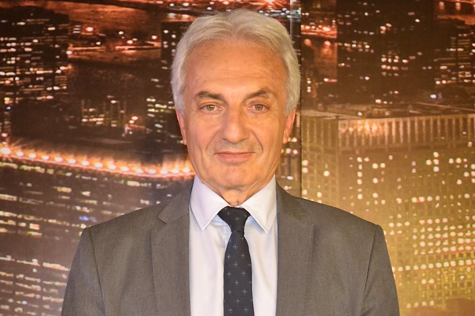 #AHORA | Emilio Apud, exsecretario de Energía: “Este verano van a haber cortes, igual o en mayor cantidad que el verano pasado. En transporte no se avanzó nada, va a aumentar la demanda y si aumenta la temperatura, es un problema” 

📻 Escúchalo por la1420.com.ar