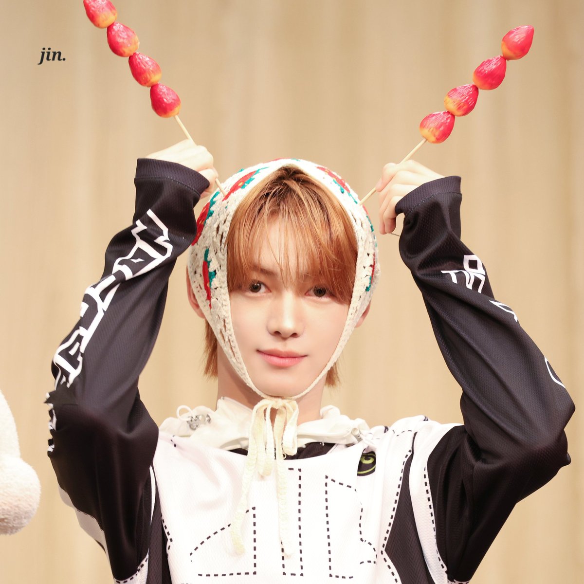 JIN0105_'s tweet photo. 251031 엠투유

#한진 #韩振 #ハンジン  #HANZHEN #HANJIN #투어스 #TWS https://t.co/42igDVKYfZ
