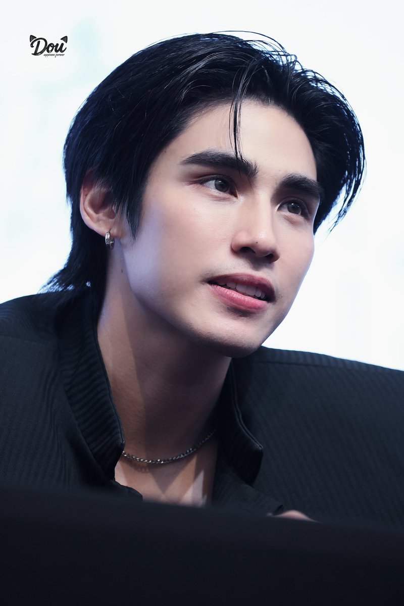 gina960922's tweet image. 神颜

FAN SIGNING EVENT WITH POOM
#Poom1stFansignatNingbo
#PoomxYizhuo
#poompps