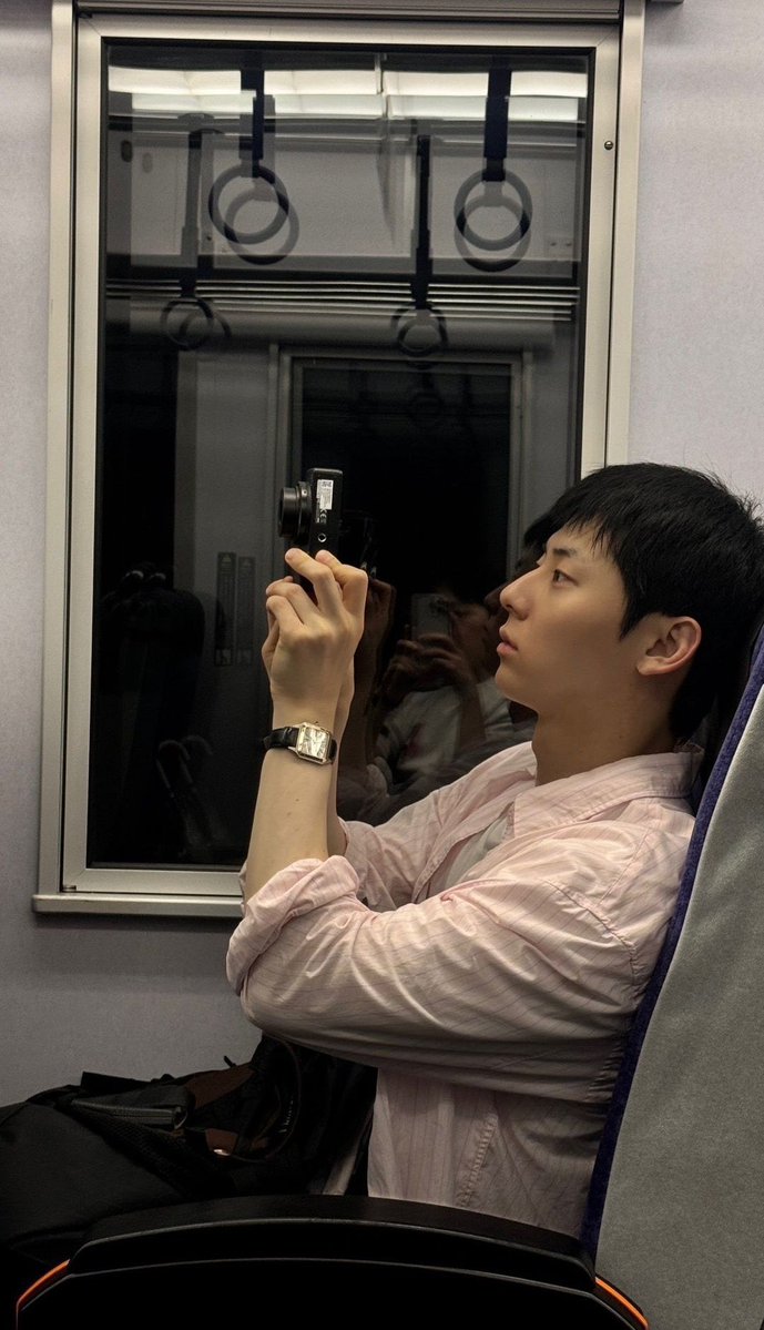 hwangsaaa's tweet image. ╭━━━━━━━╮
┃　　● ══ 　   ┃내
┃███████ ┃가
┃█ 황민현에게  █┃많    영
┃█ 안녕미냥아  █┃이    원
┃█ 사실난처음  █┃사    하
┃█ 본순간부터  █┃랑    자
┃█ 널좋아햇어  █┃해
┃███████ ┃&amp;lt;3
┃ 　　     ○             ┃ 
╰━━━━━━━╯