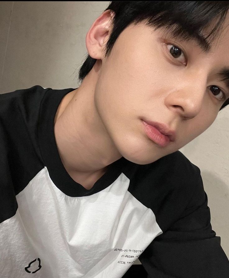 hwangsaaa's tweet image. ╭━━━━━━━╮
┃　　● ══ 　   ┃내
┃███████ ┃가
┃█ 황민현에게  █┃많    영
┃█ 안녕미냥아  █┃이    원
┃█ 사실난처음  █┃사    하
┃█ 본순간부터  █┃랑    자
┃█ 널좋아햇어  █┃해
┃███████ ┃&amp;lt;3
┃ 　　     ○             ┃ 
╰━━━━━━━╯