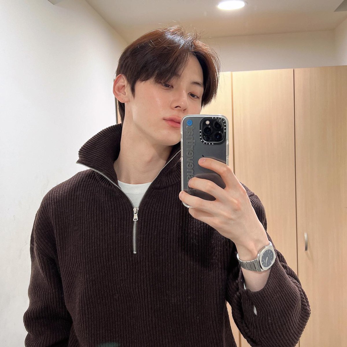 hwangsaaa's tweet image. ╭━━━━━━━╮
┃　　● ══ 　   ┃내
┃███████ ┃가
┃█ 황민현에게  █┃많    영
┃█ 안녕미냥아  █┃이    원
┃█ 사실난처음  █┃사    하
┃█ 본순간부터  █┃랑    자
┃█ 널좋아햇어  █┃해
┃███████ ┃&amp;lt;3
┃ 　　     ○             ┃ 
╰━━━━━━━╯