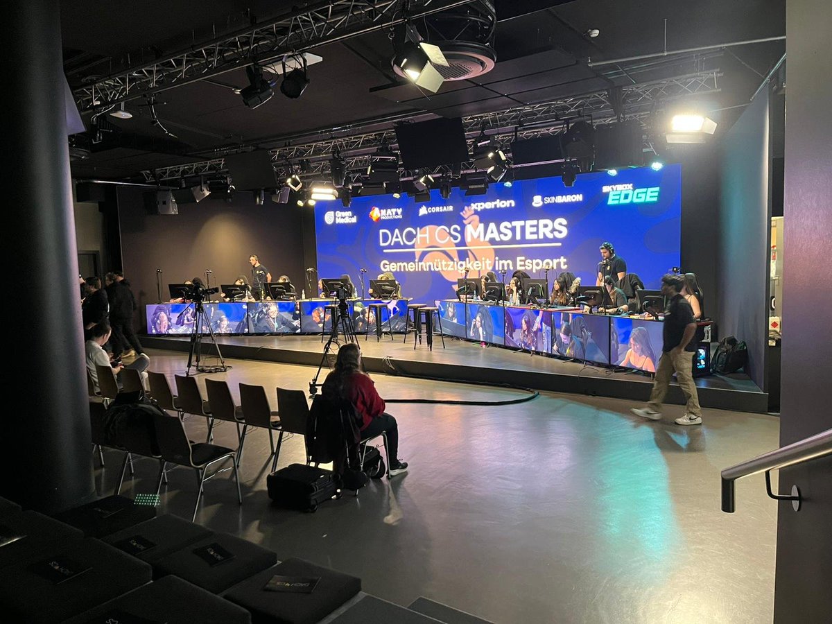 Unsere AWP Lexo grüsst vom Xperion! 💛 <a href="/dachcs/">DACH CS Masters</a>