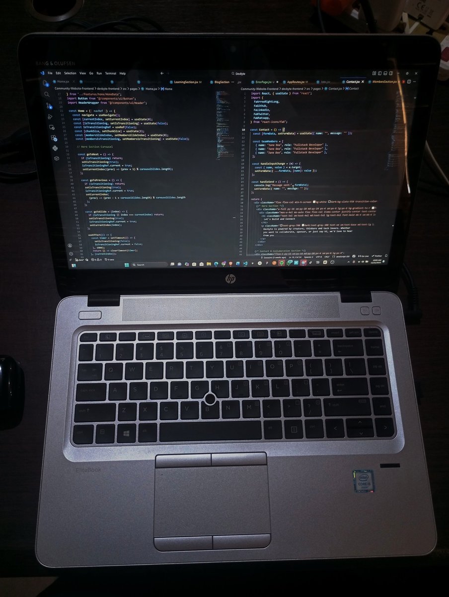 code_with_dara's tweet image. Coding my way to the life I want. 👨‍💻
