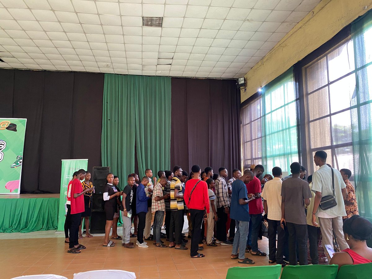 ruthyemie's tweet image. When I said "alot is about to go down" I meant it.

@getBusha is giving out prizes to those who downloaded the app, signed up, got verified and made transactions. I've gotten mine too🥰😊

I can't say this enough.......you're missing out if you're not here. 

#BushaCampusInvasion