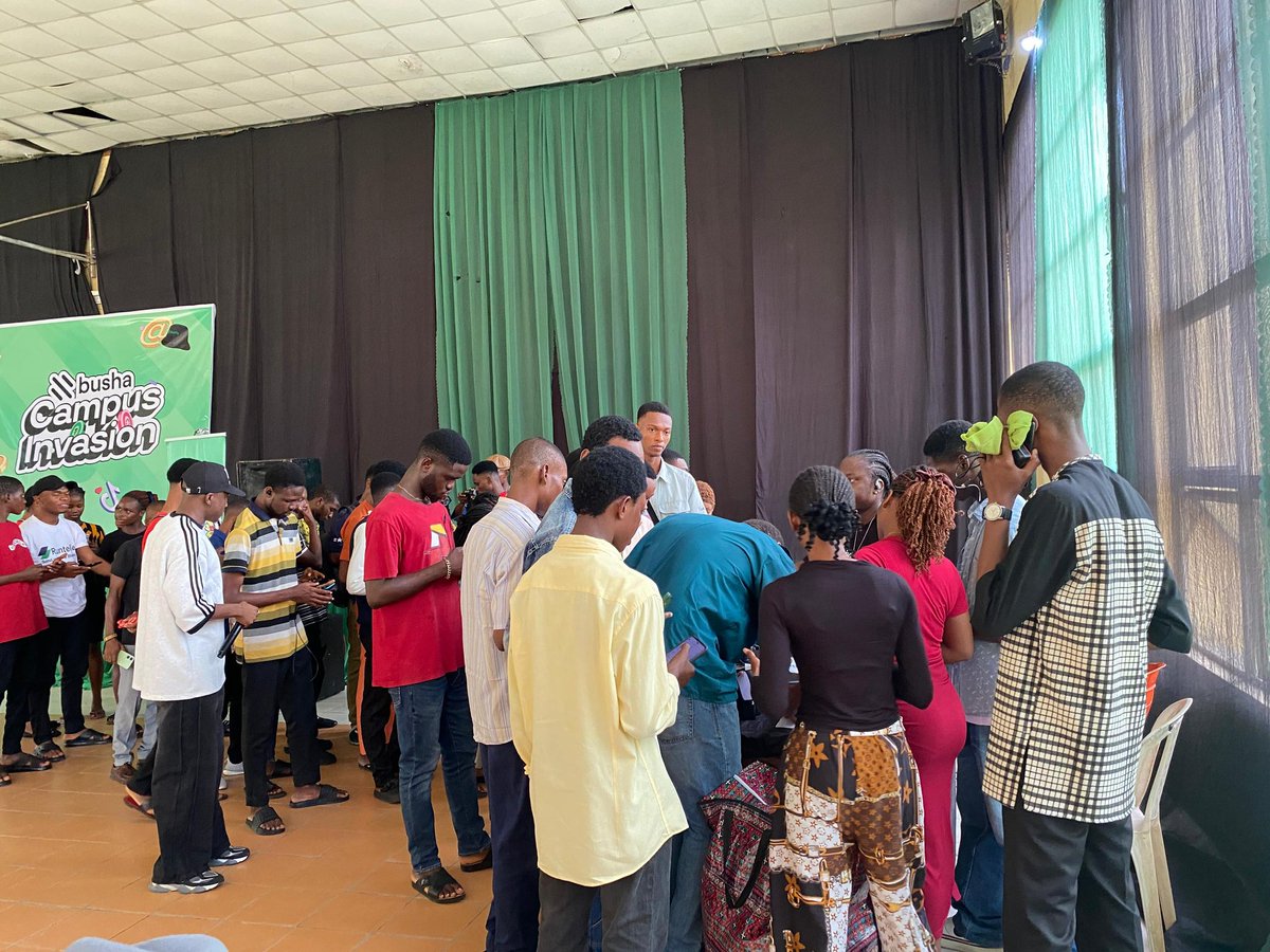 ruthyemie's tweet image. When I said "alot is about to go down" I meant it.

@getBusha is giving out prizes to those who downloaded the app, signed up, got verified and made transactions. I've gotten mine too🥰😊

I can't say this enough.......you're missing out if you're not here. 

#BushaCampusInvasion