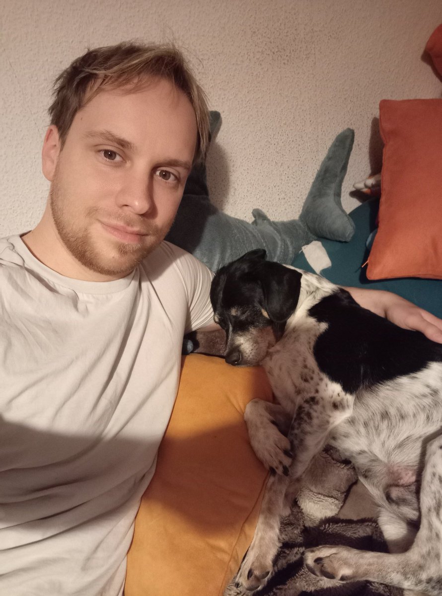 Kuscheln mit Yoshi 🐶