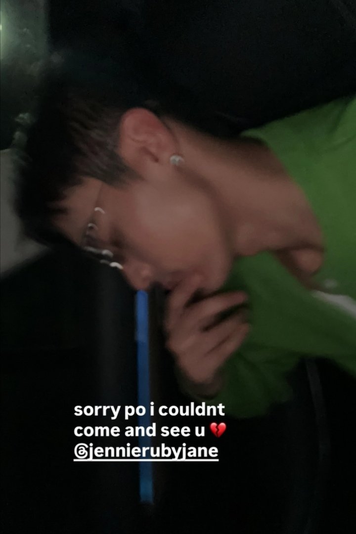 museumofloves's tweet image. itʼs sad that brent wasnʼt able to attend the bp concert and see jennie, but in hindsight, thereʼs an odd feeling of success that he couldnʼt be there only because he was booked and busy himself. he had his own show that he had to attend to, and he now has his own fans lining up…