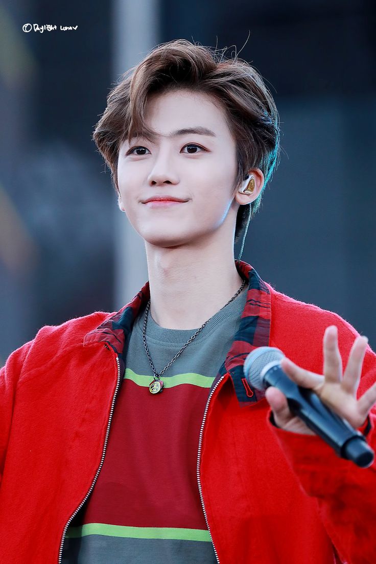 WlIIBU's tweet image. ⠀⠀⠀

“Soredewa… before we close, saikou no support o kudasatta sponsor-sama to media partner-sama ni, saidai no kansha o okuritai desu.” (Kami ingin memberikan apresiasi setinggi-tingginya kepada para sponsor dan media partner yang telah memberikan dukungan luar biasa.)

⠀⠀