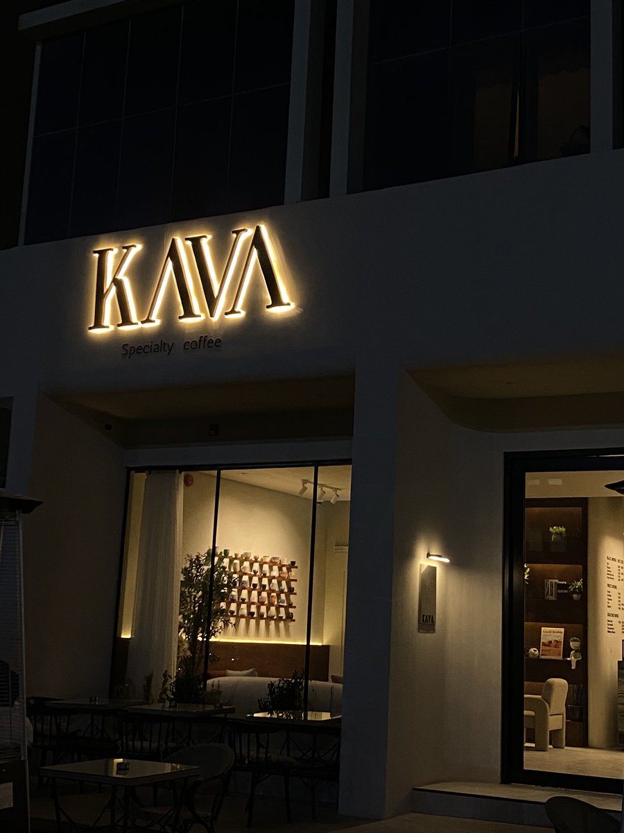 D7ASG's tweet image. Friday vibes 🤍🤍