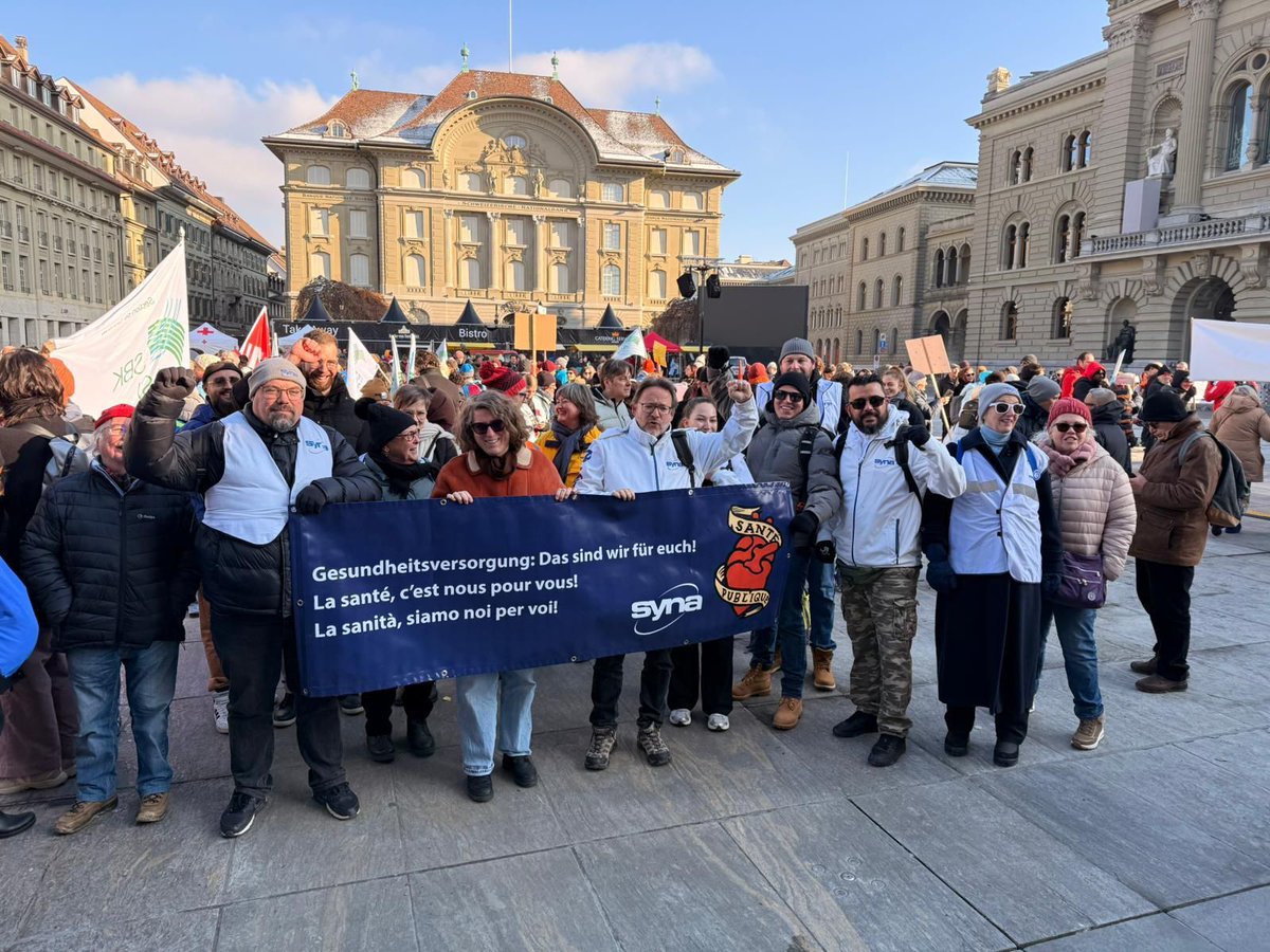 Jetzt, am Samstag 22.11., ab 14.15 am Bundesplatz in Bern: Hier kommen wir zu Tausenden zusammen, um das Gesundheitspersonal und ein würdiges sowie solidarisches Gesundheitssystem zu verteidigen.
Bist du auch dabei? 
syna.ch/aktuell/gemein…

#pflege #lohn #demo #gesundheitswesen