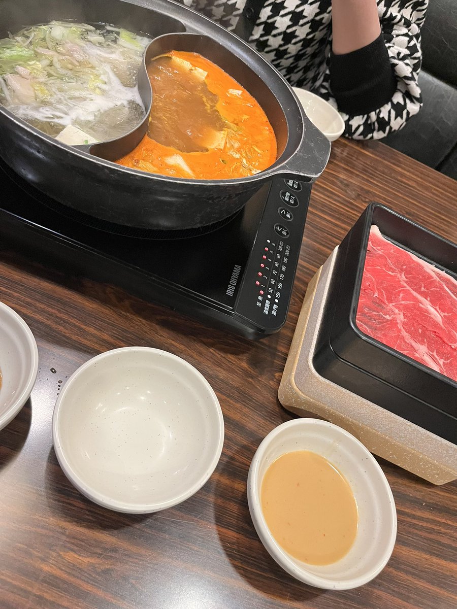 うめ tweet media