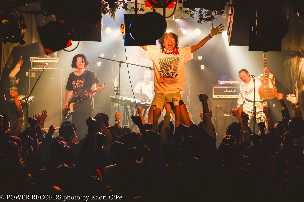 sekumasi_news's tweet photo. ツアーファイナル神戸太陽と虎！
花団と一緒にファイナル迎えられて嬉しい！
SOLD OUTありがとうございました！

熱量高いゲストボーカルばかりで最高でした！
ファイナルを迎えましたがこれからもライブ人生は続きます！これからもゲストボーカルよろしくお願いします！

#セクマシ https://t.co/X1HrHKQlug