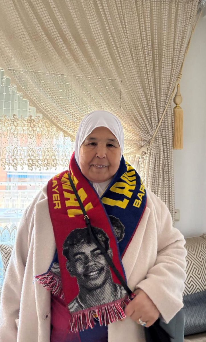 ActualiteBarca's tweet image. La grand-mère de Lamine va au Spotify Camp Nou