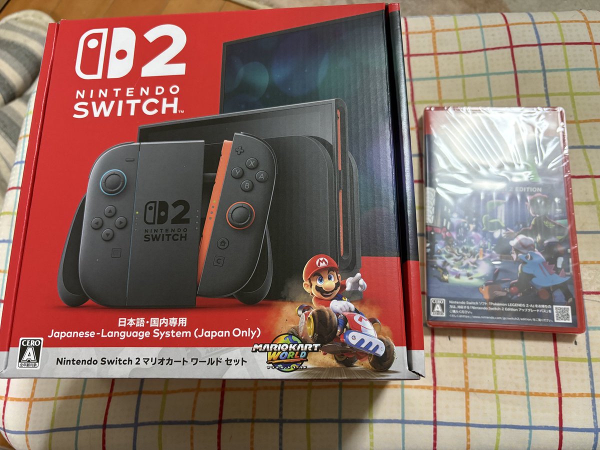 売っているとの情報を得たので、ちと早いクリスマスプレゼントをゲット出来ました😆
ぶっちゃけマリカーは要らんけども、次いつ買えるか分からんし🤔
問題はやる暇が年内は中々無いと言う事←