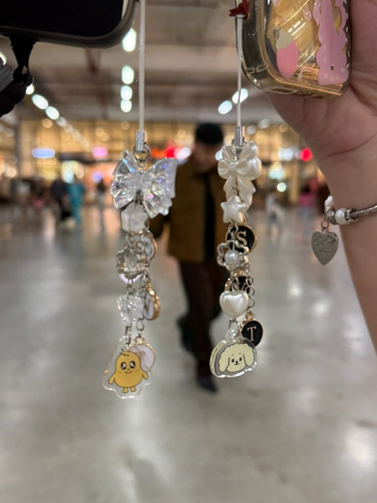 swooningcheol's tweet image. LOOKIE AT THE GOODIES I GOT TODAY AT AMMB HAOZI BDAY EVENT 🥹🥰