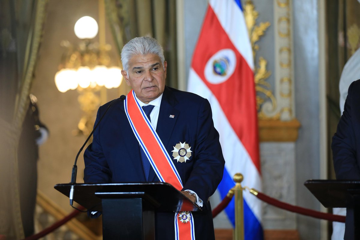 Todos fuimos testigos de las argucias, del entonces partido oficialista, y muchos otros sectores que hicieron lo impensable para evitar la candidatura  de <a href="/JoseRaulMulino/">José Raúl Mulino</a>. Por eso... Así como en los oscuros dias de la dictadura, él defendió la democracia, lo volvió a hacer!