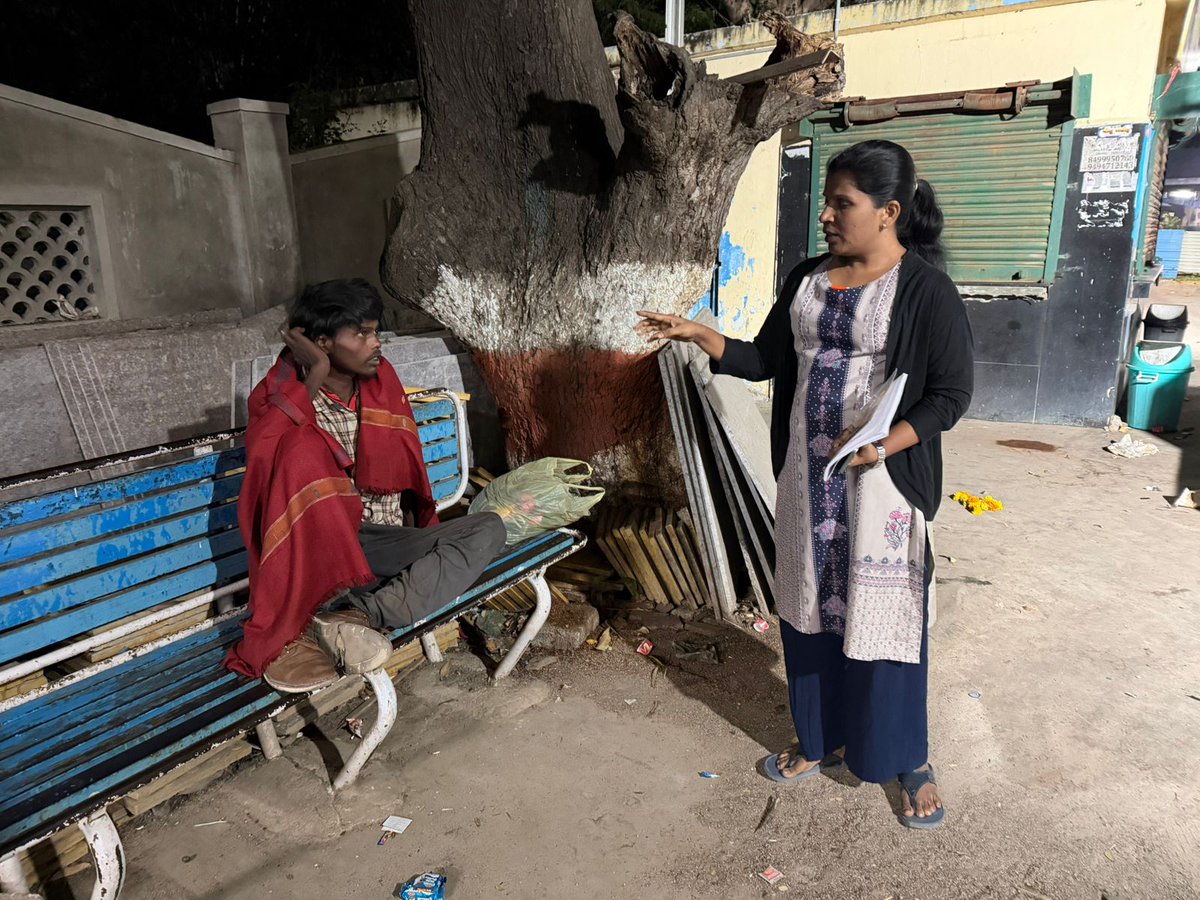 sayodhya1's tweet image. @sayodhya1 is surveying streets and rescuing destitute &amp;amp; mentally ill persons shifting them to our GHMC-supported homes in Amberpet &amp;amp; Medchal &amp;amp; shelters like Aman Vedika.
Call 1800-599-1811
@GHMCOnline @CommissionrGHMC @gadwalvijayainc @cdmatelangana @DrSujatha3 @chaitanya_mepma