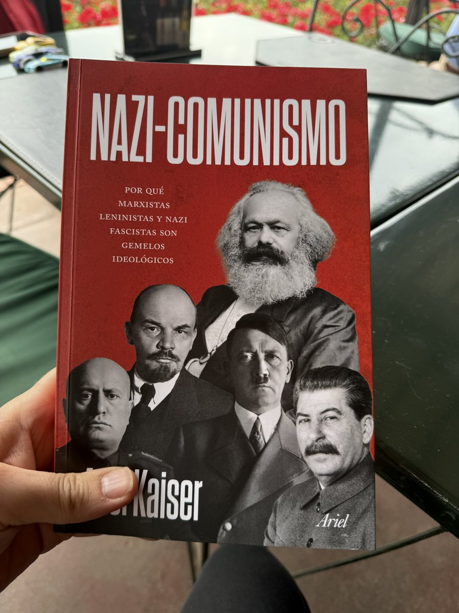 AXELKAISER's tweet image. Nazismo y comunismo son lo mismo en esencia. Lo explico en mi último libro ya en preventa: antartica.cl/nazismo-comuni…