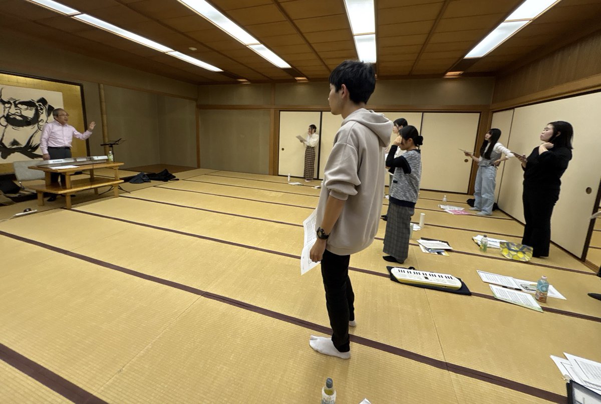 koma_gasshou's tweet image. 今日は先生練習でした！
ことばあそびうたは難しい曲で、とても苦戦しました💦
次の先生練までにしっかり確認頑張りたいです✨
演奏会まで残り1ヶ月なので、より練習の密度を上げて頑張ります🔥