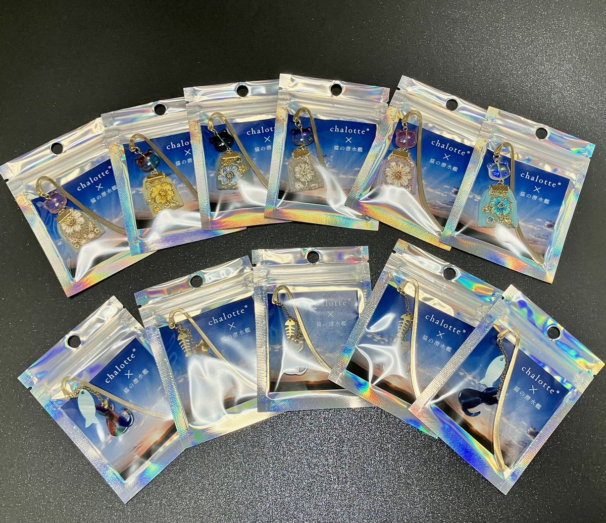 ハンドメイドショップchalotte*>>チャロットさんとのコラボグッズを作りました！
明日の文フリ東京41に持っていきます🏃‍♀️
こちら全て一点物となっております🎁

これまでに作ってきた猫グッズは残り僅かですがあります☺️

『南1階Q-79〜80』でお待ちしております