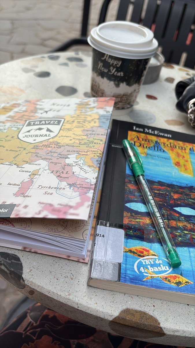 Hayat küçük tatlı anlardan ibaret kendimle baş başa olmayı çok seviyorum ya