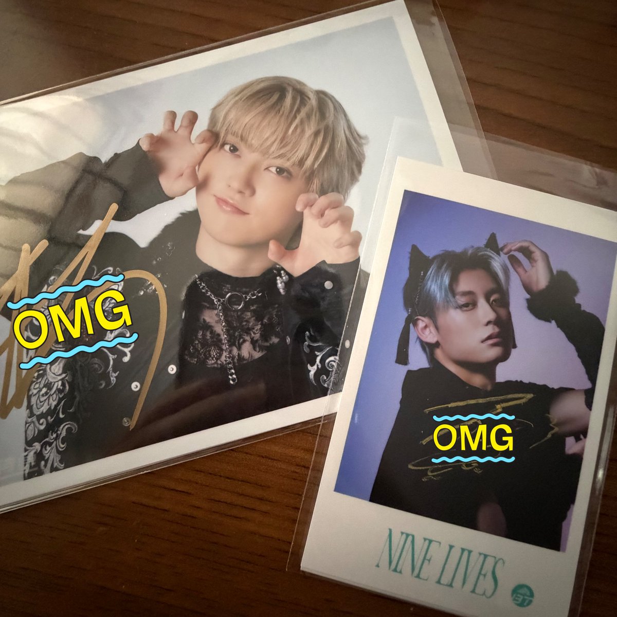 kai_yade__27's tweet photo. 帰ってきてミニフォト開けたら師弟😭😭😭😭😭😭😭😭😭😭❤️🩵滅 https://t.co/zDWC0rCijZ