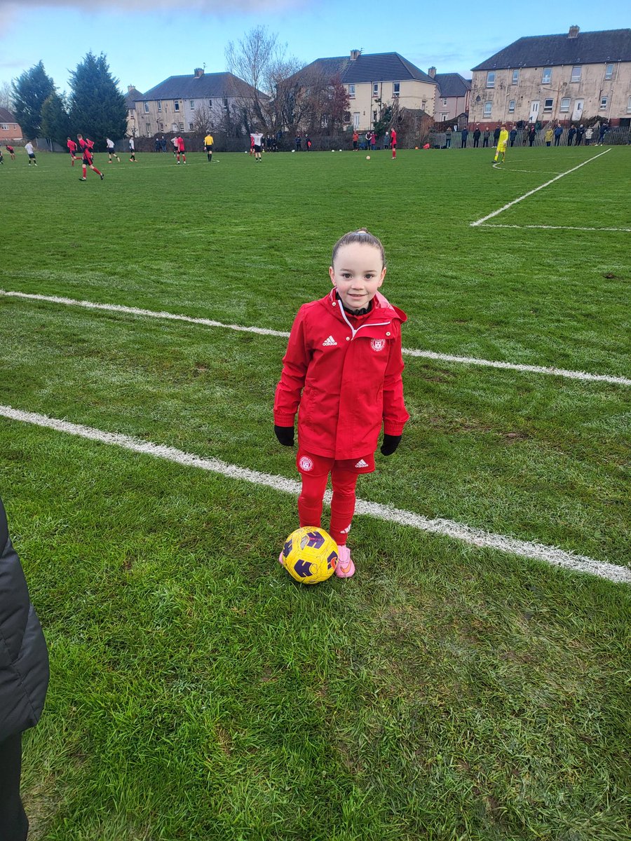 Final game of 5s for Lucie, she saved her best till last 9 goals this morning, proud Da, her reward is to come out and scout games in the cold 🥶