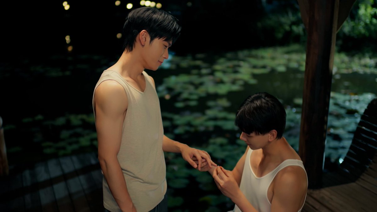 คืนนี้หวานร้อย ไม่ล้มแน่นอน! (เพราะคุกเข่า) 👌🏻

THE WICKED GAME EP9
#เกมรักลวงEP9