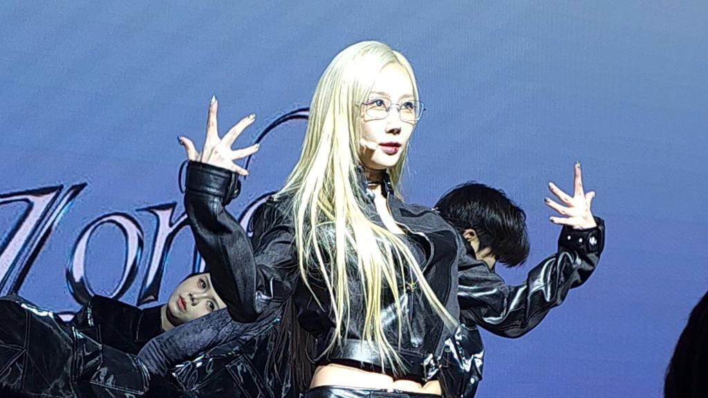 251121 AtsnstA镜界 Showcase
👑'Gray Zone(灰色地带)' Handong Fancam 

🎥 Full youtu.be/mV1q6o6M-fk

#드림캐쳐 #DREAMCATCHER 
#한동 #HANDONG #韩东