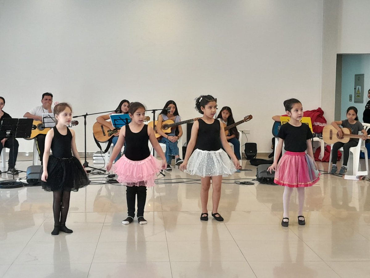 coopssccPy's tweet image. 🎉 Clausura Artística 2025
¡Estamos ultimando detalles para una noche inolvidable donde la música, la danza y el canto serán los grandes protagonistas! 🎶🌺

📅 27 de noviembre
⏰ 18:00 a 20:00 h
📍 Sede Social de la Coop. Sagrados
🆓 Acceso libre y gratuito

¡Te esperamos! ✨