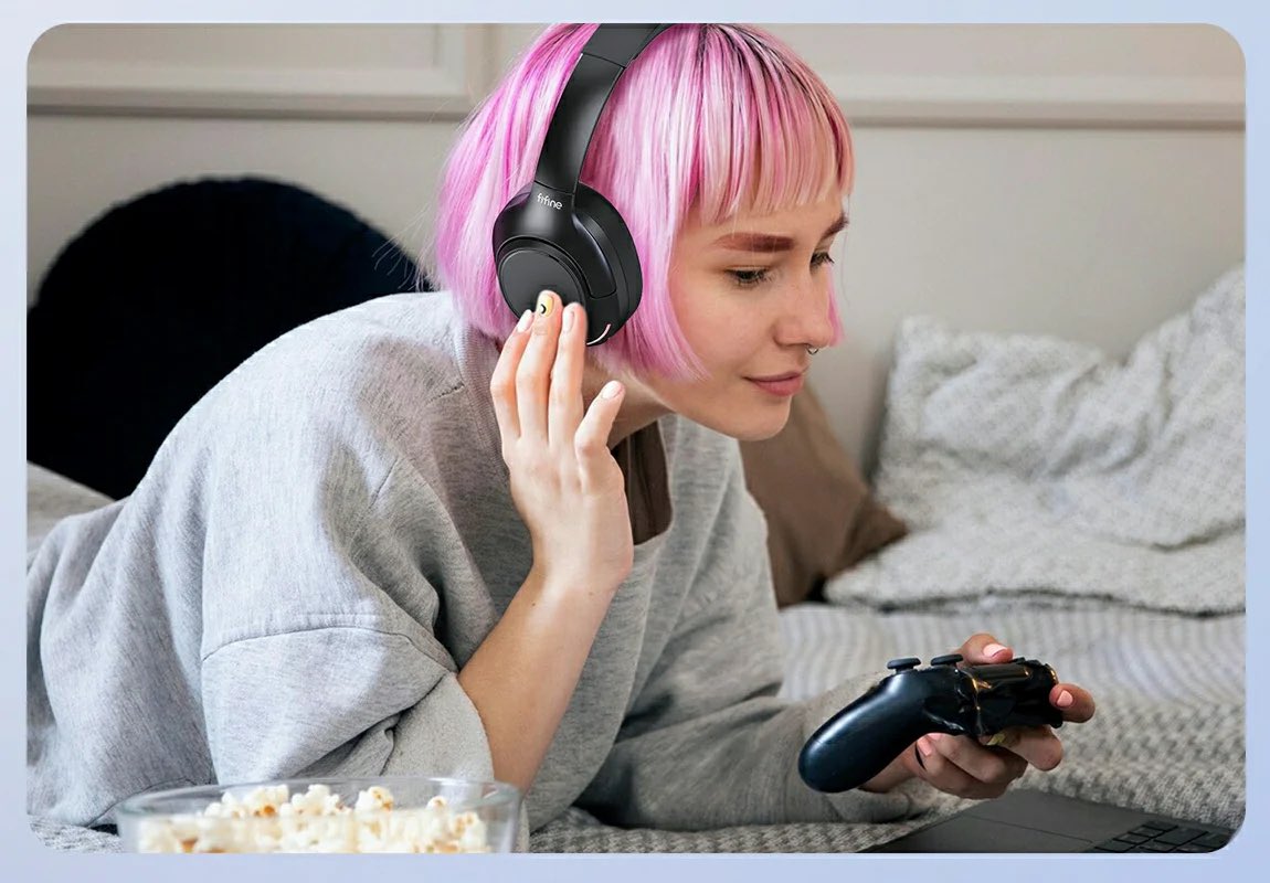 techsis_hiks's tweet image. 🎶 @_technotainment Deep Dive: Spatial audio is changing how we listen.

It&apos;s not just sound, it&apos;s an immersive, 3D experience that wraps around you. Goodbye flat music, hello future concert hall in your headphones. 

🎧 What song sounds best in spatial audio?