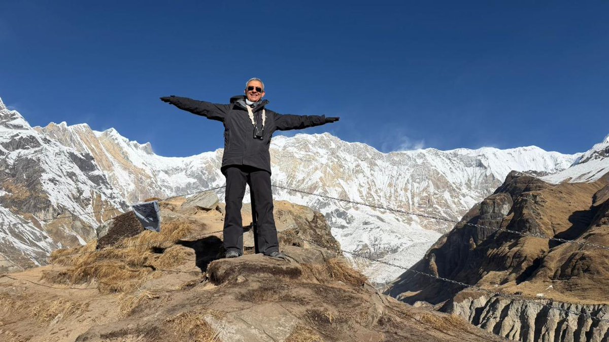 drkeyurparikh's tweet photo. Annapurna Base Camp (~4,130 m): a stunning natural amphitheatre with a 270° wall of ice, glaciers, and towering peaks. Annapurna I, Annapurna South, Hiunchuli, and Machhapuchhre frame this unforgettable Himalayan “necklace.”

#Annapurna #ABC #Nepal https://t.co/tyI1YSvBXi