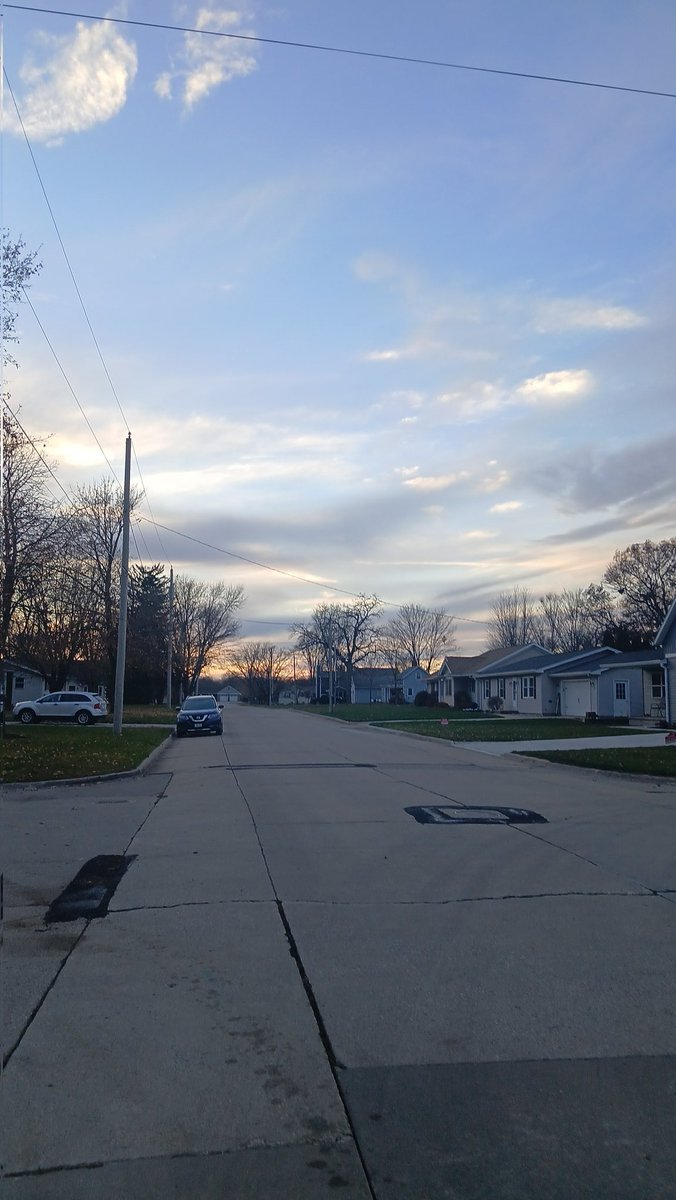 XPerlaXO's tweet image. 🚨 Midwest attorneys: Is there any legal precedent when a passport disappears under the joint custody of a visa-processing contractor + courier?
Asking for guidance
The chain-of-custody inconsistencies I’m seeing from @VFSGlobal and @UPS are alarming.
#LegalHelp #DocumentSecurity