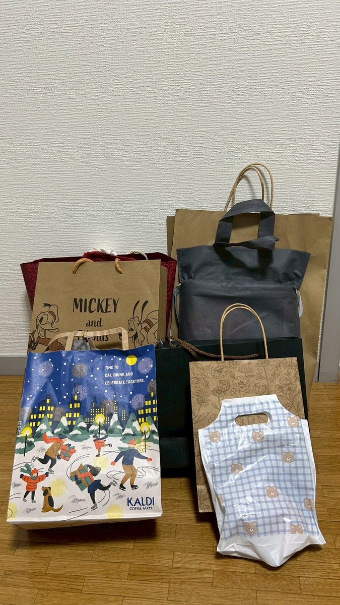 akitto_magic's tweet photo. 本日の様子🪄✨✨✨
ありがとうございました！
時間の出演はなんとフラサプ！！
上田でフラッシュサプライズです！！ https://t.co/Jm62bt3WfD