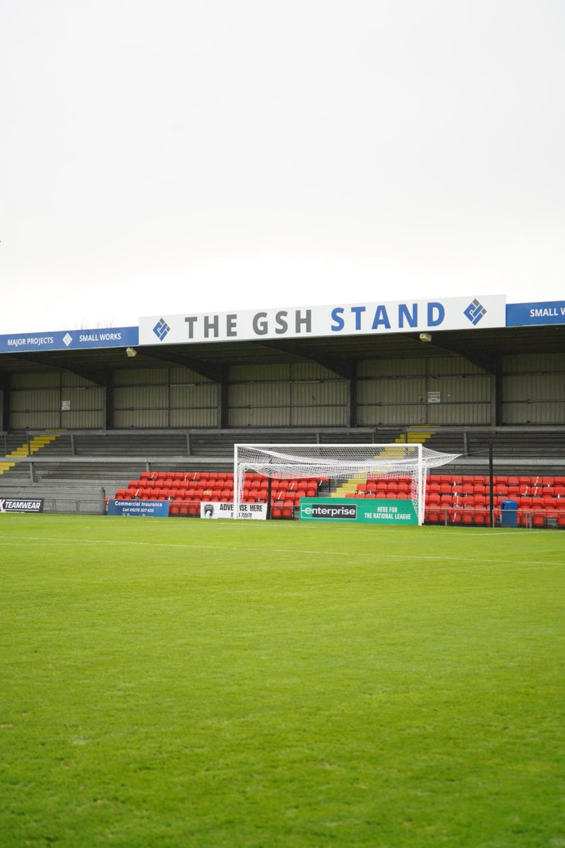 DoverAthletic's tweet image. 📍 We’ve arrived in a very wet Weston-super-Mare

Kick off at 3pm 🕒 

#DAFC | ⚪⚫️