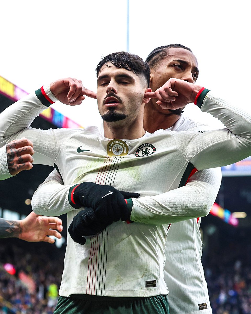 brfootball's tweet image. 👉😑👈