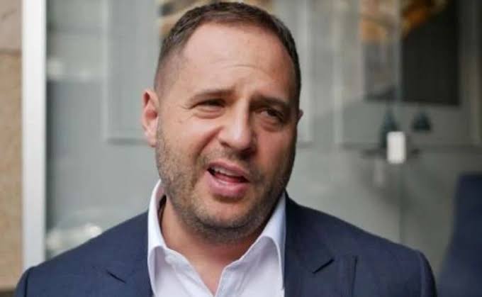 Зеленский АНУ-ын санал болгож буй Украйны асуудлыг зохицуулах төлөвлөгөөний хэлэлцээрт оролцох төлөөлөгчдийн бүрэлдэхүүнийг баталсан бөгөөд үүнийг Ермак удирдах болно.