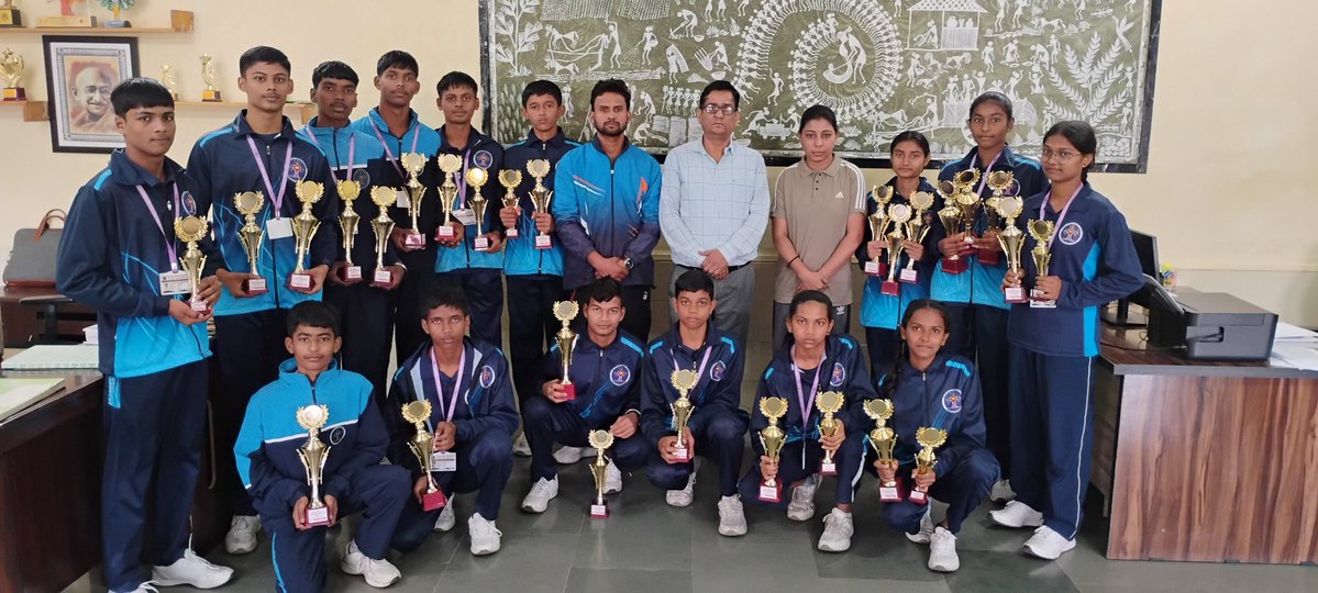 emrsdnh's tweet image. 🏆 Proud moment for EMRS Shelti!
Our students shined at the UT Level Sports Meet (DNH) — winning multiple trophies 🏅 and 4 students selected for SGFI Nationals!
#EMRSShelti #DNH #SGFI #ProudMoment #SportsChampions @NESTSHQ