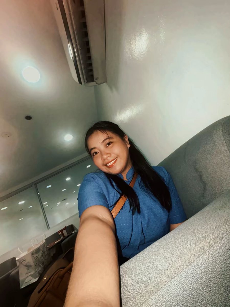 cjtwe's tweet photo. gusto ko na lang mag focus muna sa work haha https://t.co/0fc30UKuBR