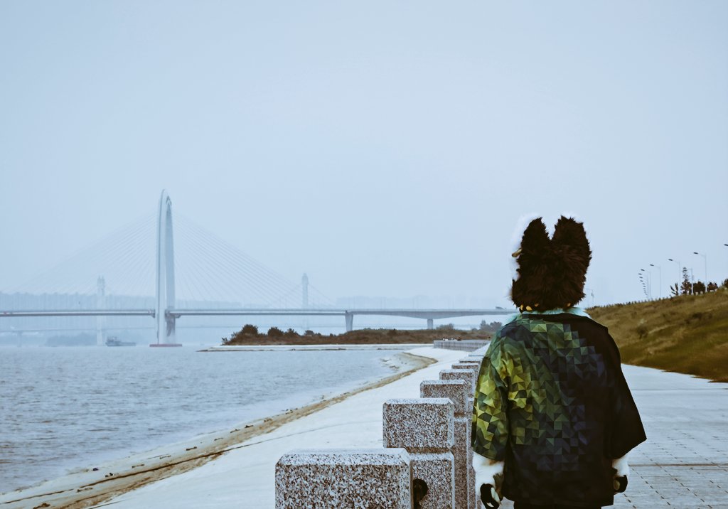 海为床云为被，待你翻云覆雨哦~
(｡･ω･｡)ﾉ♡