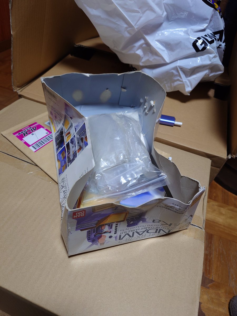 残機整理してたら 袋に埋もれてジャンクパーツの 塊？サフも終わって