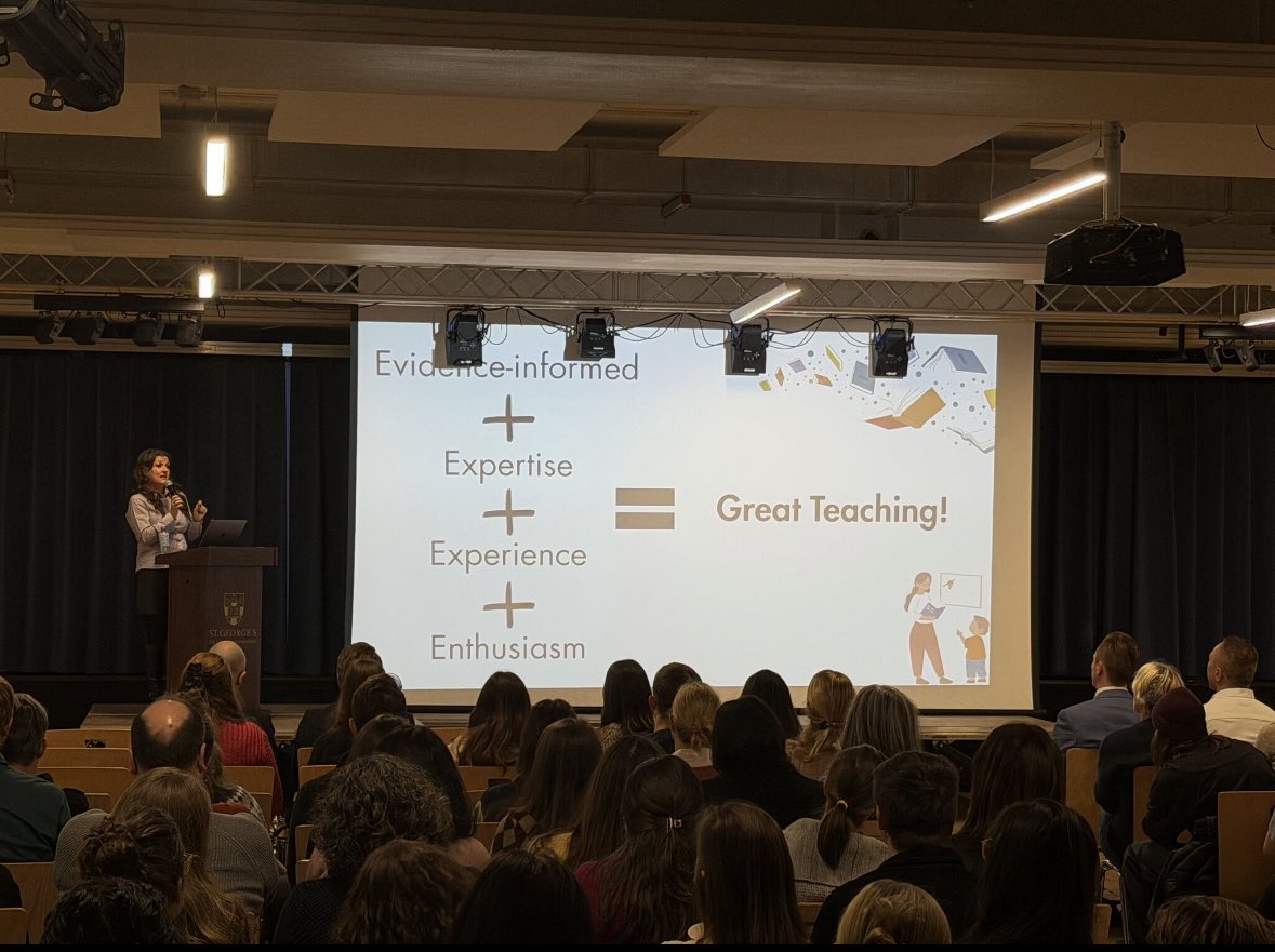 Mr_Crome's tweet image. Such a great day of learning and networking in Munich @rEdDeutschland 

Wonderful to meet with lots of educators and catch up with some heroes 

@lamb_heart_tea @teacherfeature2 @m_chiles @mradamkohlbeck @adamjames317 @Mr_AlmondED @MissSDoherty @KateJones_teach and many more!