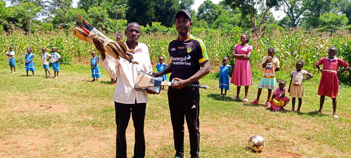 PHFOrganization's tweet image. Hello friends!
Priority Hope Foundation Uganda is a home for a very vulnerable child, orphan and struggling elderly person through all-round interventions. Yesterday we were honored to have Moses from @UgandaGaelic who introduced Hurling and Gaelic football.
Thank you Uganda GAA