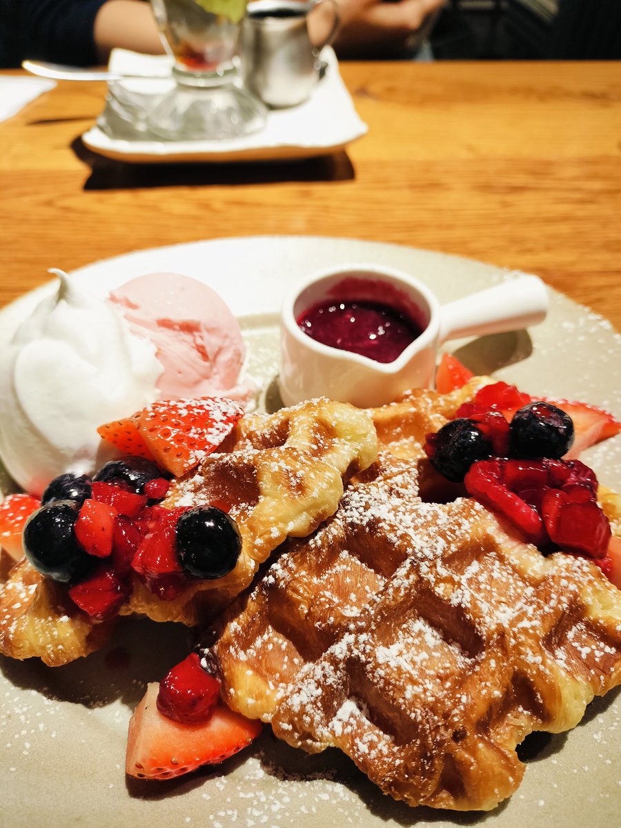 kei_jets0263's tweet image. 今日はyumiちゃん@ym_learning_log と2回目のデート🫶

スクール違うのに仲良くしてもらってて楽しい時間があっという間！
そしてどっちが年上がわからないくらい落ち着いてて驚く…笑

養成講座は完全オンラインコースだったから、リアルでキャリコン話できる友達ができて嬉しい🥹