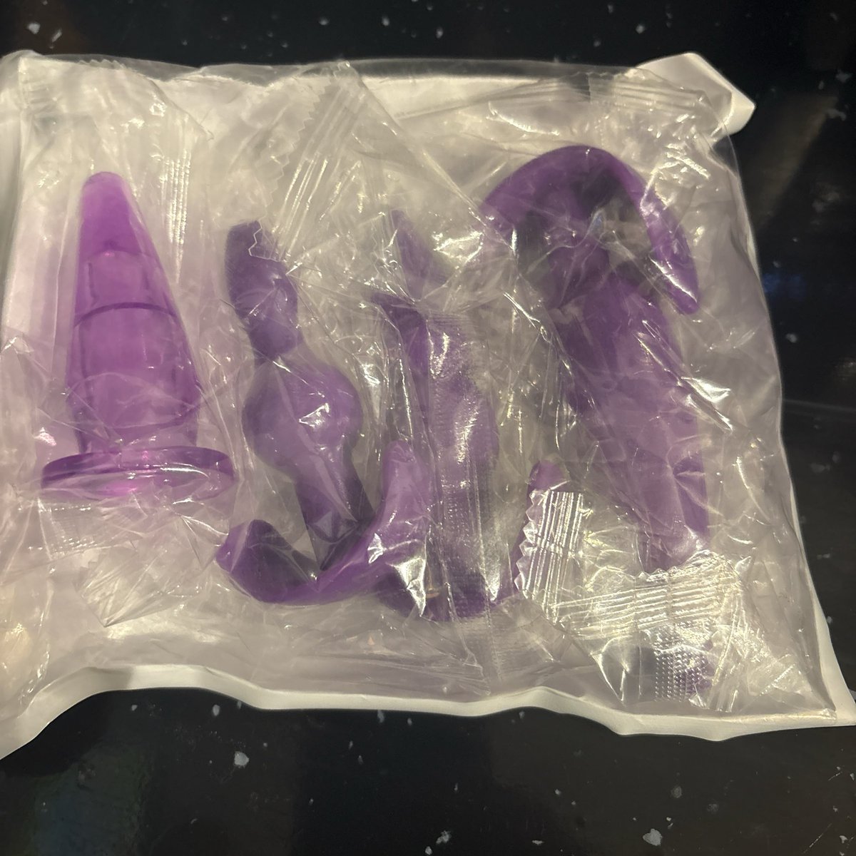 MarkKem31463201's tweet photo. Hiya guys do anybody got Vinted and is looking for pressure toys or sex toys it is KEAGAN1266 in lower case comment what u need am open to offers thanks https://t.co/6NvRqTP9e6