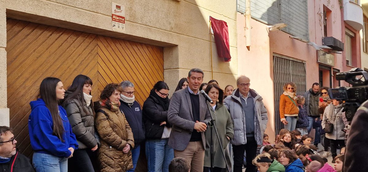 Kenneth Martínez tweet media